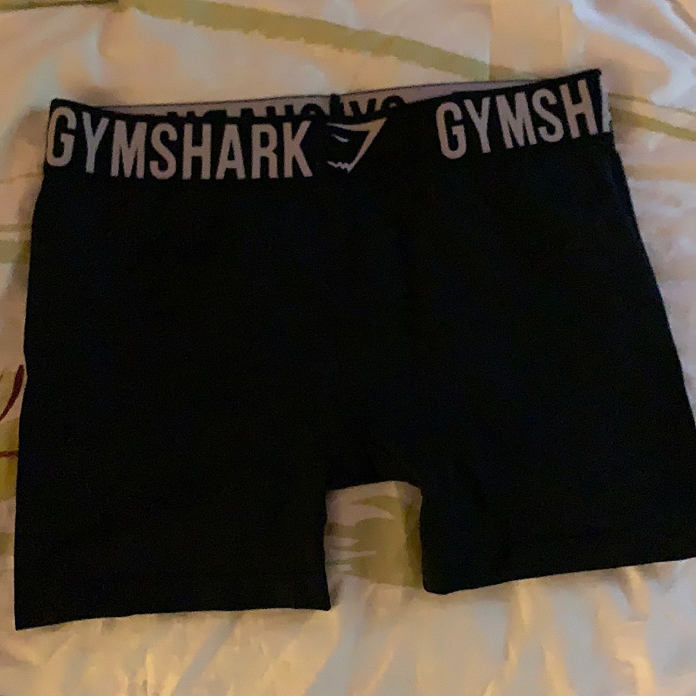 Gymshark Black Fit Seamless Athletic Shorts - M